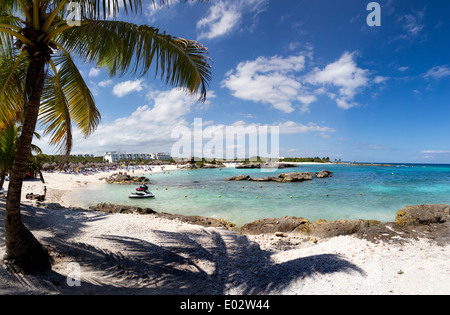 Der Strand von Grand Sirenis Riviera Maya Hotel & Spa. RIVIERA MAYA, MEXIKO Stockfoto