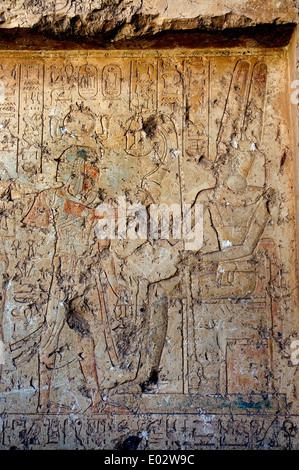 Luxor Westbank: Schnitzereien aus dem Rock-Tempel des Gottes Ptah in der Nähe von Tal der Königinnen Stockfoto