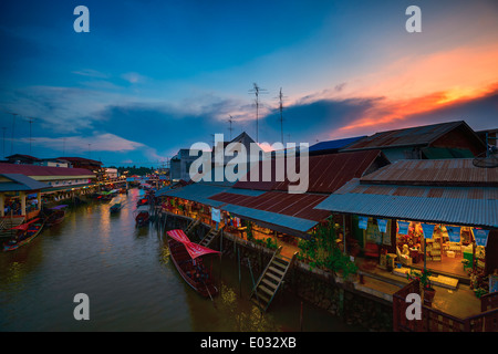 Schwimmenden Markt Amphawa Stockfoto