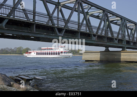 die neue Raddampfer ´Schlei Princess´ Unruhbrücke, Lindau, Ostsee Fjord Schlei, Schleswig-Holstein, Deutschland Stockfoto