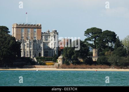 Ein Blick auf die Burg Brownsea auf Brownsea Island Poole Harbour Dorset UK Stockfoto