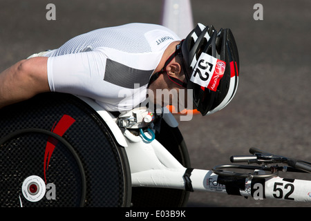 Virgin Money London Marathon 2014, der Autobahn, London, UK. 13. April 2014. Stockfoto