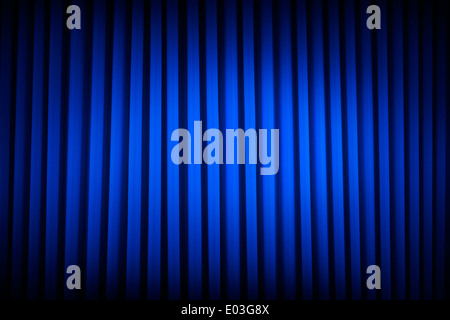 Blue Movie Samtvorhänge Dim beleuchtet Hintergründe. Stockfoto