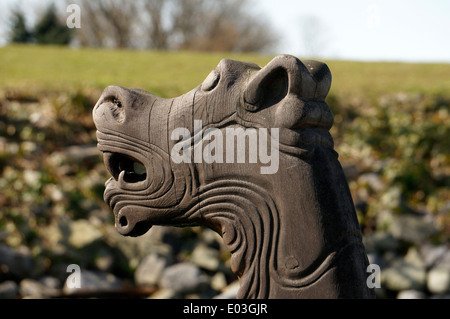 Bow Galionsfigur der Munin, eine Nachbildung der norwegischen Wikinger Schiff Gokstad, Kulturerbe-Hafen, Vancouver, BC, Kanada Stockfoto