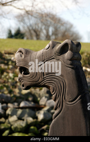 Bow Galionsfigur der Munin, eine Nachbildung der norwegischen Wikinger Schiff Gokstad, Kulturerbe-Hafen, Vancouver, BC, Kanada Stockfoto