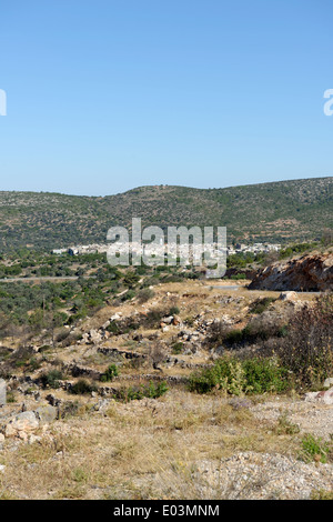 Panoramablick auf mittelalterliche Stadt liegt Olympi auf Südseite griechischen Insel Chios Olympi angelegt wurde Stockfoto