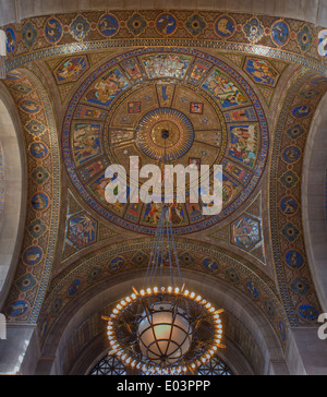 Voltigieren mit Mosaik Wandbilder, Nebraska State Capitol, LIncoln, Nebraska, USA Stockfoto