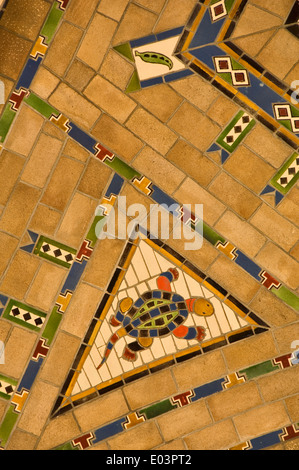 Voltigieren mit Mosaik Wandbilder, Nebraska State Capitol, LIncoln, Nebraska, USA Stockfoto