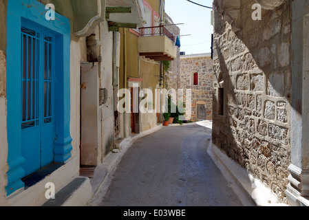 Engen verwinkelten Gasse in der mittelalterlichen Stadt, die Olympi Chios Olympi in seiner jetzigen Form durch die Genuesen im 14. angelegt wurde Stockfoto