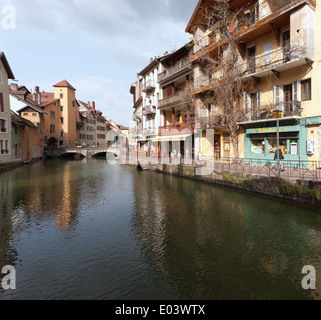 Aussicht auf die Grachten in Annecy-le-Vieux, Haute-Savoie, Rhône-Alpes Region Südosten Frankreichs Stockfoto