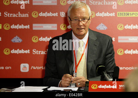 Sheffield, UK. 1. Mai 2014. World Snooker Chairman Barry Hearn Pressekonferenz im Crucile Theatre, Sheffield, England Credit: Action Plus Sport/Alamy Live News Stockfoto