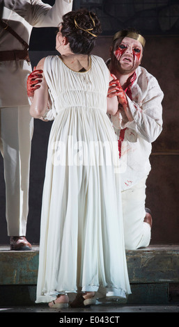 English National Opera Weltpremiere des britischen Komponisten Julian Anderson erste Oper "Thebaner" im Londoner Coliseum. Stockfoto