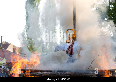 Die Verbrennung der Hexen-Feier, Bustehrad, Kladno, Tschechische Republik, viele Hexen verbrannt wurden, während des 16. Jahrhunderts Stockfoto