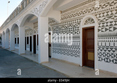 Fassade Schule dekoriert mit Xysta mittelalterlichen Stadt Pyrgi Chios Griechenland angereicherte Genueser im 14. Jahrhundert Pyrgi Stockfoto