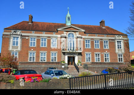 Gemeindeverwaltung Surrey, Fairmount Haus Stier Hügel, Leatherhead, Surrey, England, Vereinigtes Königreich Stockfoto