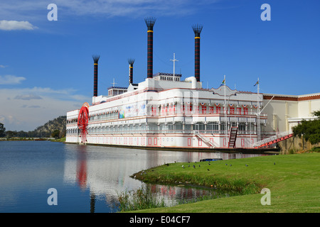 Lakeside Mall Mississippi-Dampfschiff auf nahen See, Benoni, East Rand, Provinz Gauteng, Südafrika Stockfoto