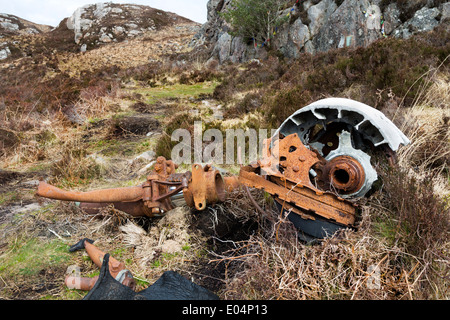 Trümmer von einer B - 24H Liberator Bomber am 13. Juni 1945 im Märchen Lochs, Sidhean Mor, Gairloch Schottland abgestürzt Stockfoto