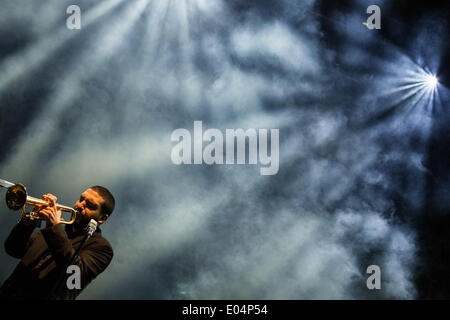 Turin, Italien. 1. Mai 2014. Ibrahim Maalouf ein Französisch-libanesischen Trompeter und und seine Band live auf der Turin Jazz Festival 2014 gespielt.  Bildnachweis: Elena Aquila / pazifische Presse/Alamy Live News Stockfoto