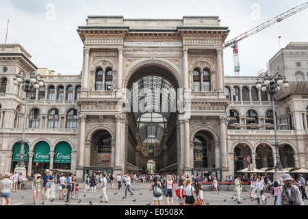 Galleria Vittorio Emanuele II, berühmte Luxus-Shopping-Mall in Mailand, Italien Stockfoto