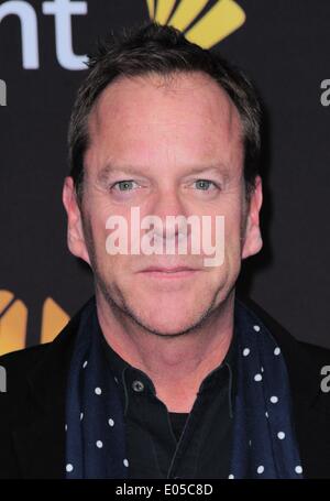 New York, NY, USA. 2. Mai 2014. Kiefer Sutherland im Ankunftsbereich für 24: Weltpremiere LIVE einen anderen Tag, The Intrepid am Pier 86, New York, NY 2. Mai 2014. Bildnachweis: Gregorio T. Binuya/Everett Collection/Alamy Live-Nachrichten Stockfoto