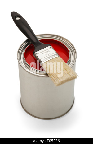 Silber kann mit roter Farbe und Pinsel isoliert auf weißem Hintergrund. Stockfoto
