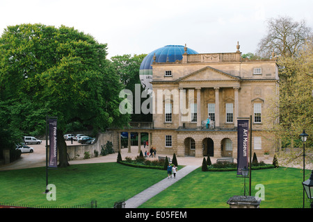 Das Holburne Museum, Bad. mit Heißluft-Ballon-Aszendent Stockfoto