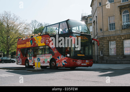 Sightseeing Tourist Bus großer Pulteney Street Bad Somerset Stockfoto