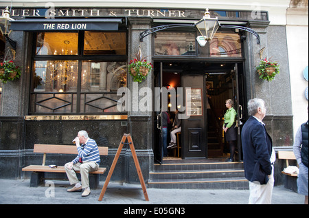 Red Lion Pub in Whitehall - London SW1 - Uk Stockfoto