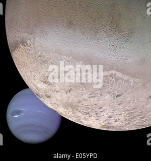 Eine Montage mit Neptun und seinem Mond Triton, aufgenommen von der NASA-Raumsonde Voyager. Die Bilder bieten detaillierte Ansichten von Neptuns Atmosphäre und Tritons Oberflächeneigenschaften, was zu unserem Verständnis des äußeren Sonnensystems beiträgt. Stockfoto