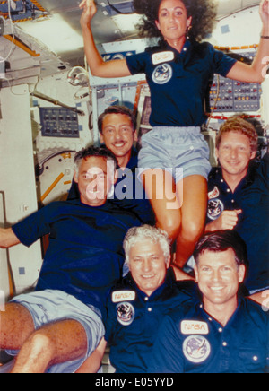 STS-41-D-Crew genießen Raum Stockfoto