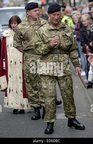 Ayr, Schottland, Vereinigtes Königreich. 3. Mai 2014.   Prince Charles besucht Ayr um Salute von Ayrshire Yeomanry um ihre Freiheit Ayr Parade statt, die Platz für Tag nahm. Bildnachweis: Maurice Morwood/Alamy Live-Nachrichten Stockfoto