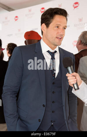 Louisville, KY, USA. 3. Mai 2014. Schauspieler Josh Hopkins auf dem roten Teppich vor der 140. läuft das Kentucky Derby in Churchill Downs 3. Mai 2014. Foto von David Stephenson (Kredit-Bild: © David Stephenson/ZUMAPRESS.com) Stockfoto