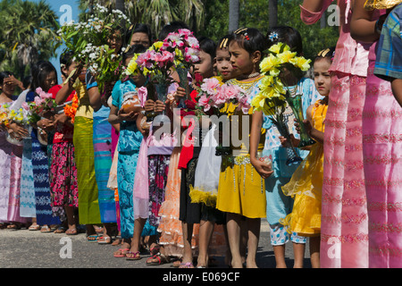 Shinbyu, Novitiation Feier ein Junge immer ein Novize, Bagan, Myanmar Stockfoto