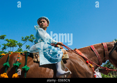 Shinbyu, Novitiation Feier ein Junge immer ein Novize, Bagan, Myanmar Stockfoto