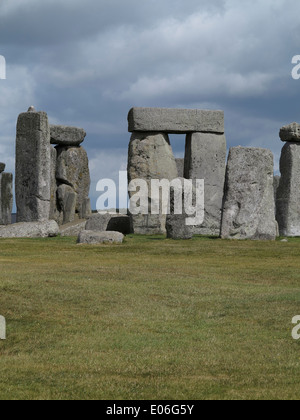 Stonehenge Teilansicht Pfosten und Lintel berühmte englische Jungsteinzeit Stockfoto