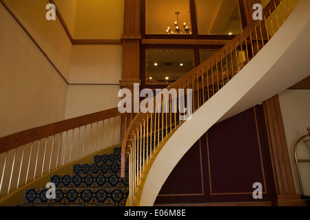 Lobby und Treppenhaus in kleinen Hotel in Pittsfield, Massachusetts. Stockfoto