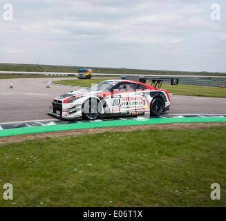 Rockingham Speedway, UK. 4. Mai 2014. Sir Chris Hoy in Rockingham Speedway im Vereinigten Königreich in BritishGT im Jahr 2014 in einem Nissan GTR GT3-Auto Kredit racing: Steven Reh/Alamy Live News Stockfoto