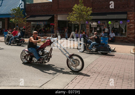 Main Street Leesburg, Florida während der 2014 Leesburg Bikefest jährlichen Motorrad-Rallye Stockfoto