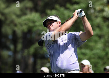 Charlotte, North Carolina, USA. 4. Mai 2014. JASON BOHN, wer auf dem 4. Platz bei-11, t-Stücke auf dem 5. Loch Sonntag während der Endrunde der Wells Fargo Championship im Quail Hollow Country Club in Charlotte, NC abgerundet. © Matt Roberts/ZUMAPRESS.com/Alamy Live-Nachrichten Stockfoto