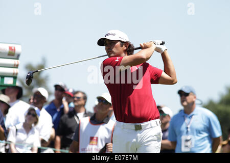 Charlotte, North Carolina, USA. 4. Mai 2014. MARTIN FLORES Abschlag auf das 4. Loch Sonntag während der Endrunde der Wells Fargo Championship im Quail Hollow Country Club in Charlotte, North Carolina. © Matt Roberts/ZUMAPRESS.com/Alamy Live-Nachrichten Stockfoto