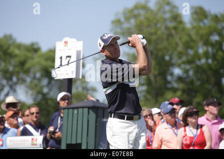 Charlotte, North Carolina, USA. 4. Mai 2014. JIM FURYK abschlägt am 17. Loch Sonntag während der Endrunde der Wells Fargo Championship im Quail Hollow Country Club in Charlotte, North Carolina. © Matt Roberts/ZUMAPRESS.com/Alamy Live-Nachrichten Stockfoto