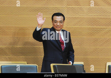 Addis Abeba, Äthiopien. 5. Mai 2014. Der chinesische Ministerpräsident Li Keqiang hält eine Rede im Konferenzzentrum der Afrikanischen Union (AU) in Addis Abeba, Äthiopien, 5. Mai 2014. © Xie Huanchi/Xinhua/Alamy Live-Nachrichten Stockfoto