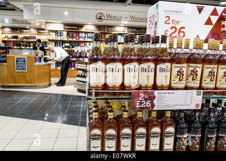 Duty Free shopping, Flughafen Heathrow, London, Vereinigtes Königreich Stockfoto