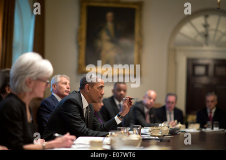 US-Präsident Barack Obama führt eine Kabinettssitzung im Cabinet Room des weißen Hauses 14. Januar 2014 in Washington, DC. Stockfoto