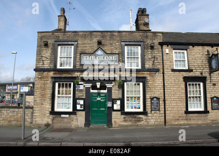 Das Globe Pub in Derbyshire High Peak Stadt von Glossop hat ein veganes Restaurant Stockfoto