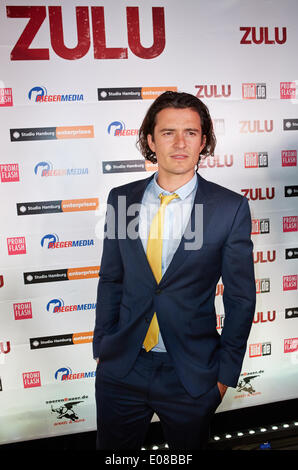 Hamburg, Deutschland. 5. Mai 2014. Britischer Schauspieler Orlando Bloom posiert auf dem roten Teppich bei der deutschen Erstaufführung von Krimi Zulu im Cinemaxx Dammtor in Hamburg, Deutschland, bin 5. Mai 2014. Foto: Georg Wendt/Dpa/Alamy Live News Stockfoto