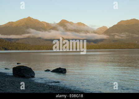 Lake Manapouri, Fiordland, Südinsel, Neuseeland Stockfoto