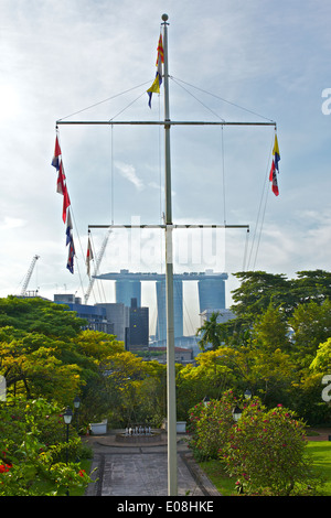 Die Marina Bay Sands gesehen von Fort Canning Park, Singapur. Stockfoto