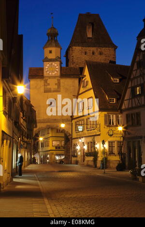 Roderbogen Bow und Markusturm Turm, Rothenburg Ob der Tauber, romantische Straße (Romantische Straße), Franken, Bayern, Deutschland, Europa Stockfoto