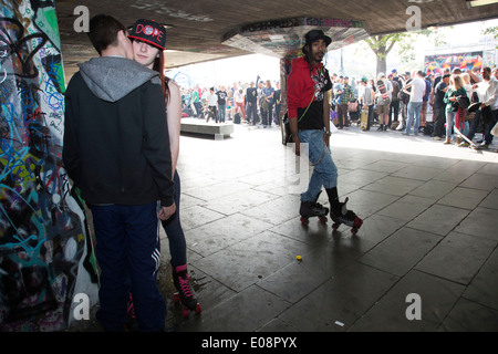 Skateboard Jam in die Unterkirche, die ersten 12 Monate der langen Leben South Bank Kampagne zu feiern. London, UK. Stockfoto